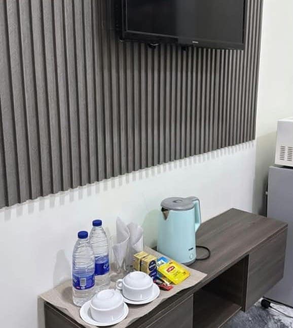 Tea and water station with kettle